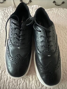 Clarks Black Leather Wingtip Derby Oxfords with White Sole
